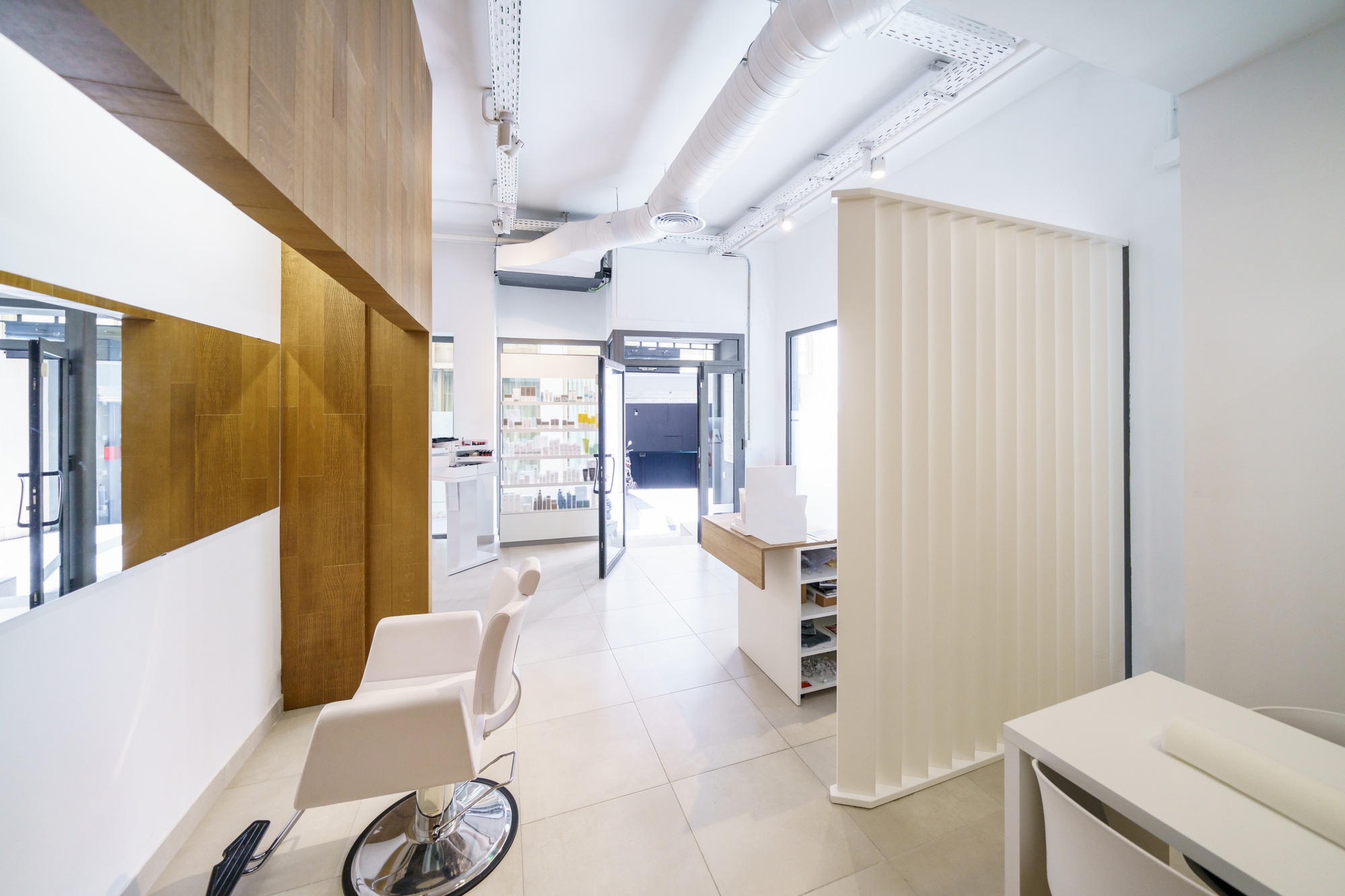 Beauty salon with reception, make-up centre and massage room